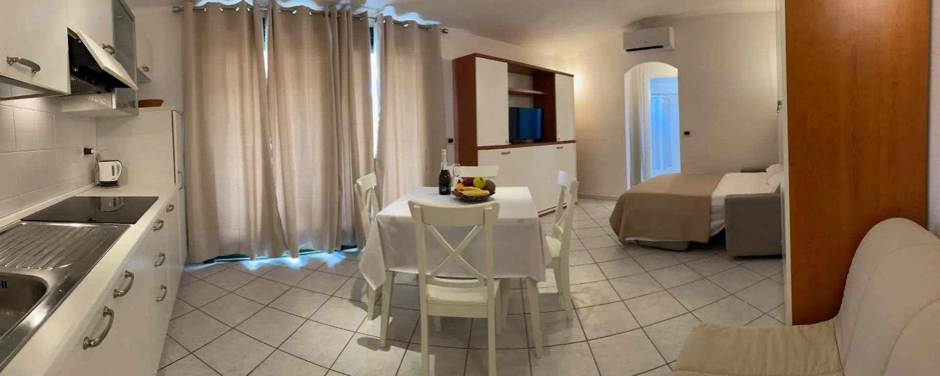 Ampio Attico Monolocale Con Terrazza Apartment Santa Teresa Gallura