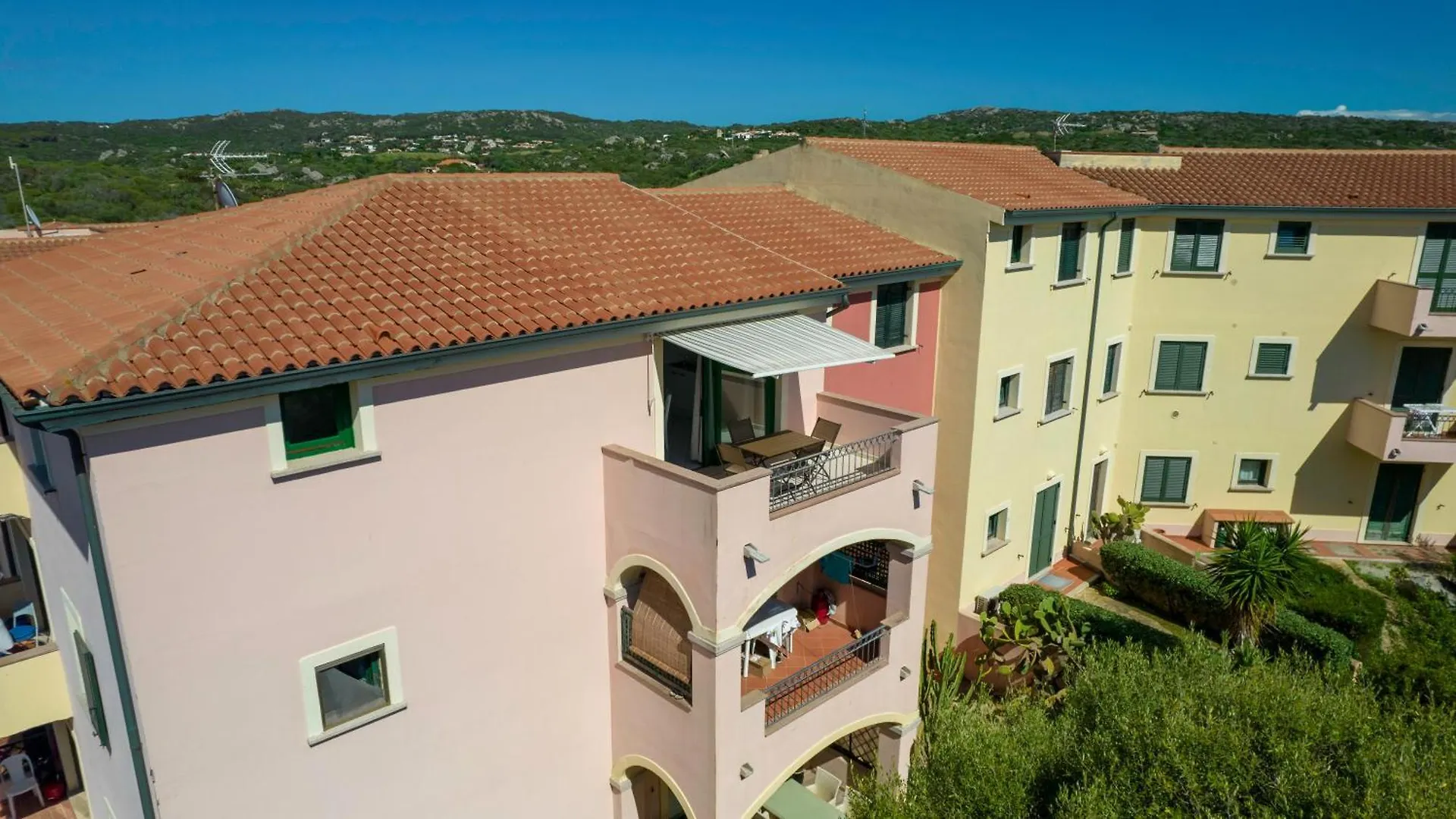 Ampio Attico Monolocale Con Terrazza Apartment Santa Teresa Gallura